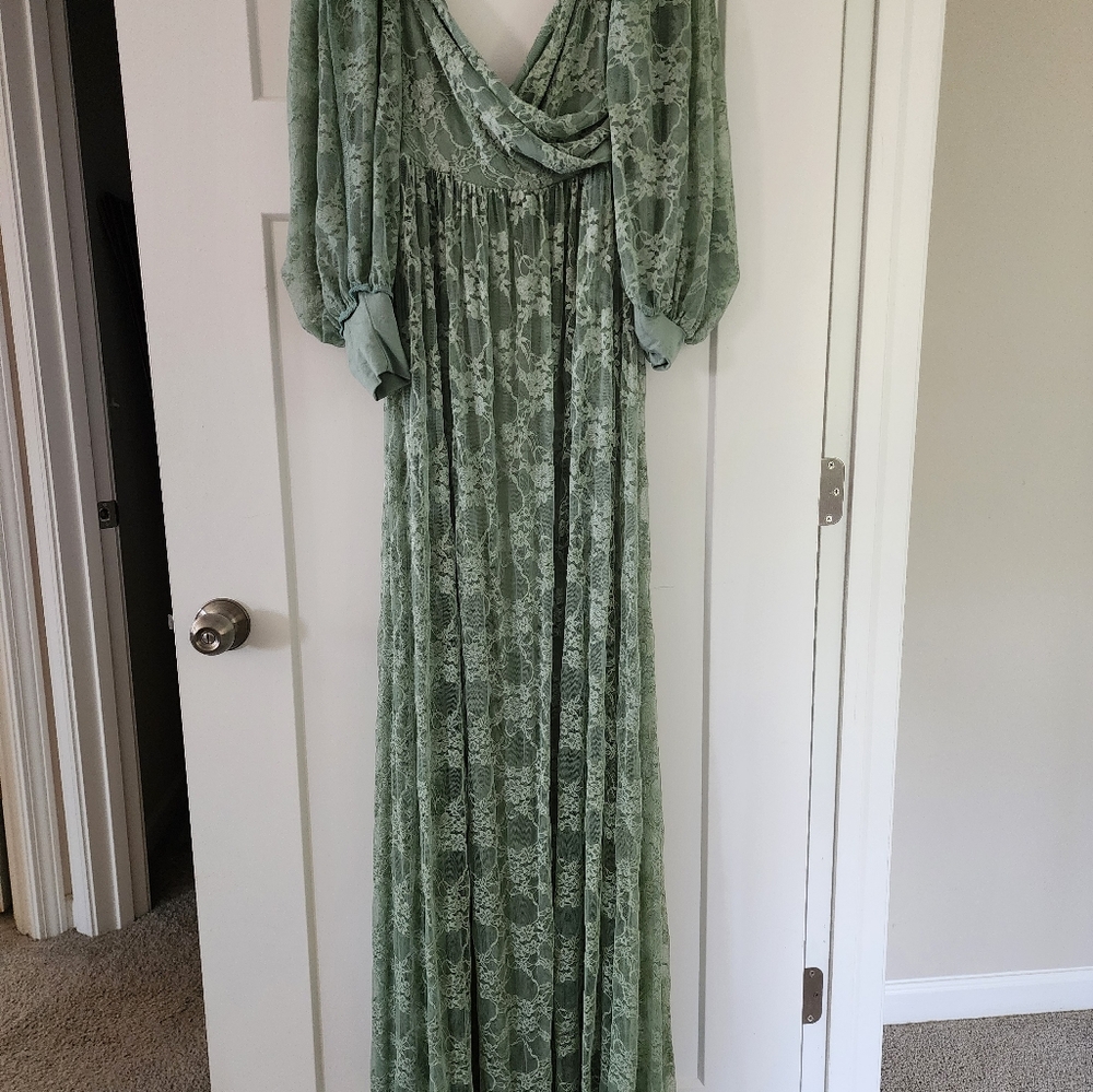 Maternity dress - Picture 2 of 4